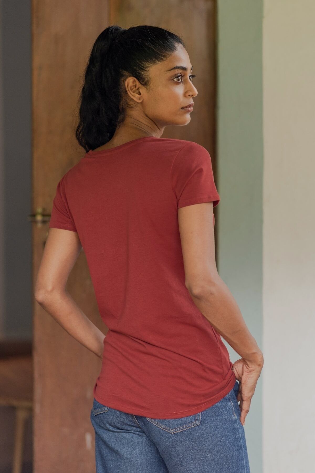 Libourne Red Fitted Organic Cotton T Shirt For Women Online